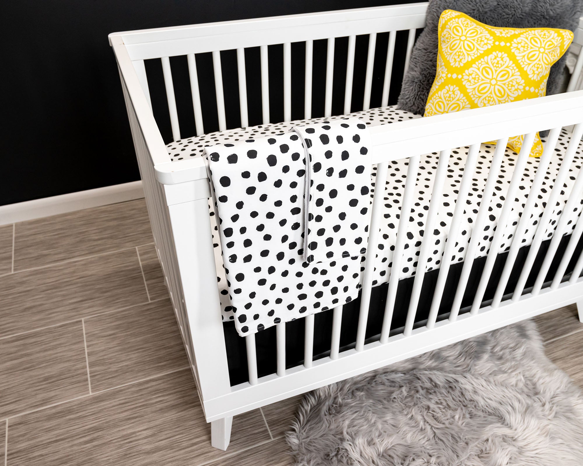 Zoe's Spots & Dots Deluxe Crib Bedding Set
